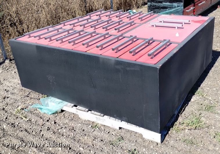 image for item LN9848 (2) toolboxes