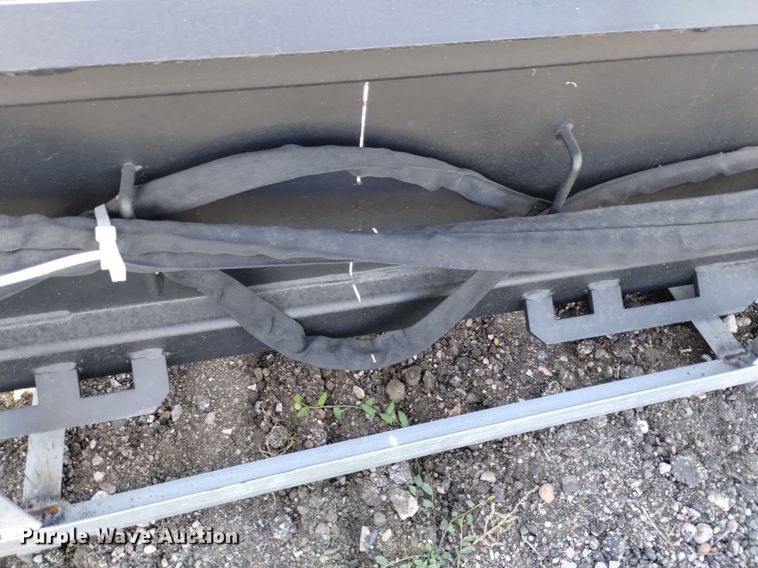 image for item LN9853 76