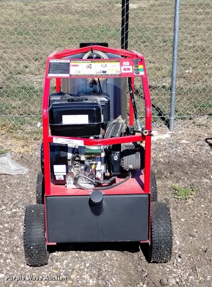 image for item LN9858 Magnum  GS18 pressure washer