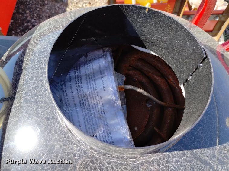 image for item LN9858 Magnum  GS18 pressure washer