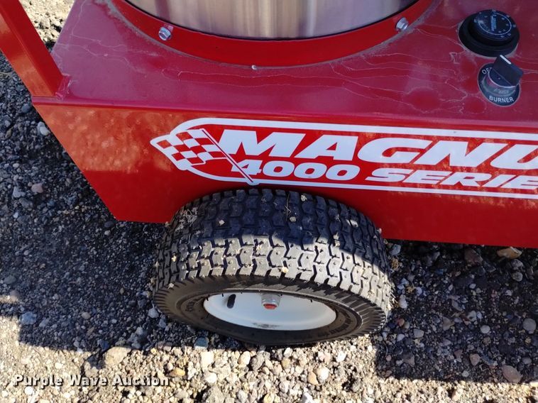 image for item LN9858 Magnum  GS18 pressure washer