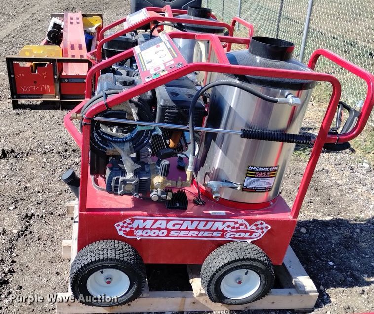 image for item LN9859 Magnum  GS18 pressure washer