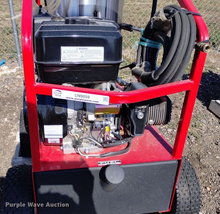 image for item LN9859 Magnum  GS18 pressure washer