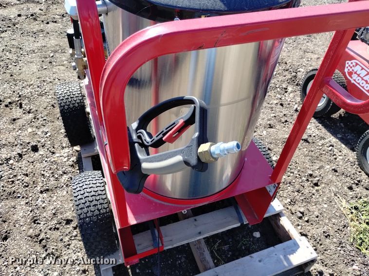 image for item LN9859 Magnum  GS18 pressure washer