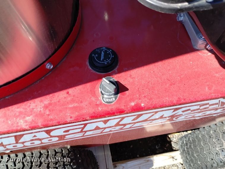 image for item LN9860 Mangum  GS18 pressure washer