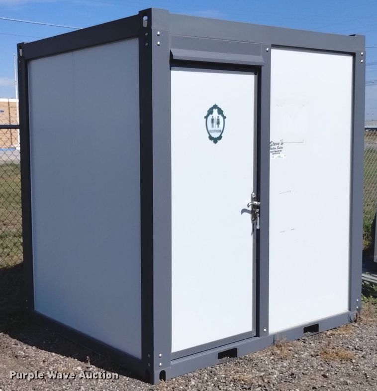 image for item LN9861 Portable restroom 