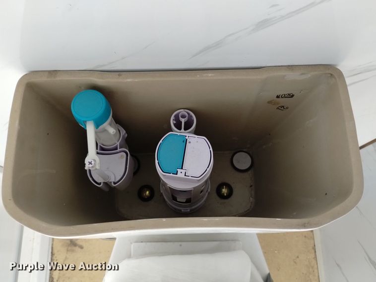 image for item LN9861 Portable restroom 