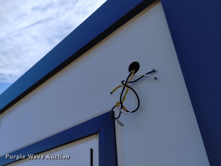 image for item LN9861 Portable restroom 