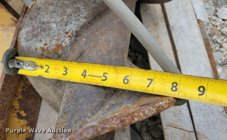 image for item LO9819 McMillen  skid steer auger