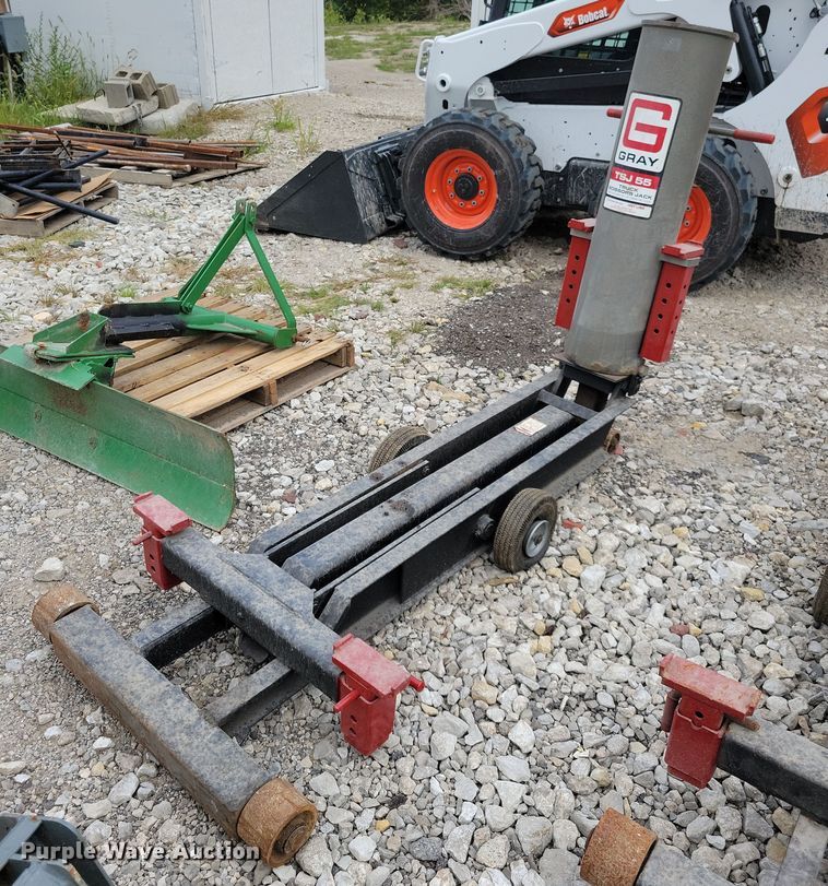 image for item LO9820 Gray TSJ 55  truck jack