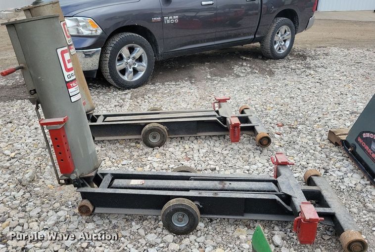 image for item LO9820 Gray TSJ 55  truck jack