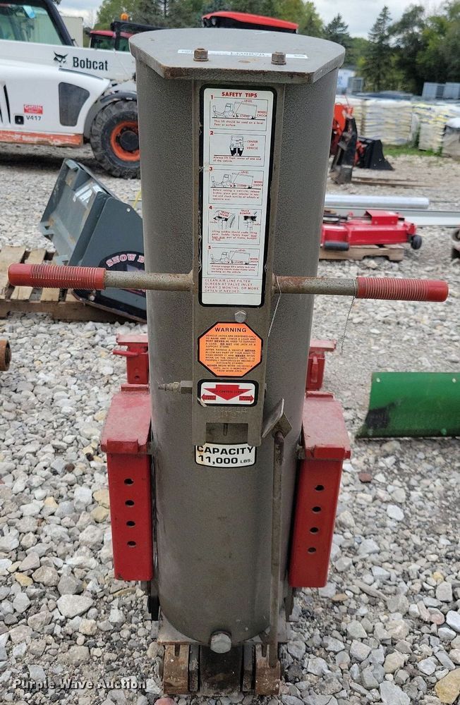 image for item LO9820 Gray TSJ 55  truck jack