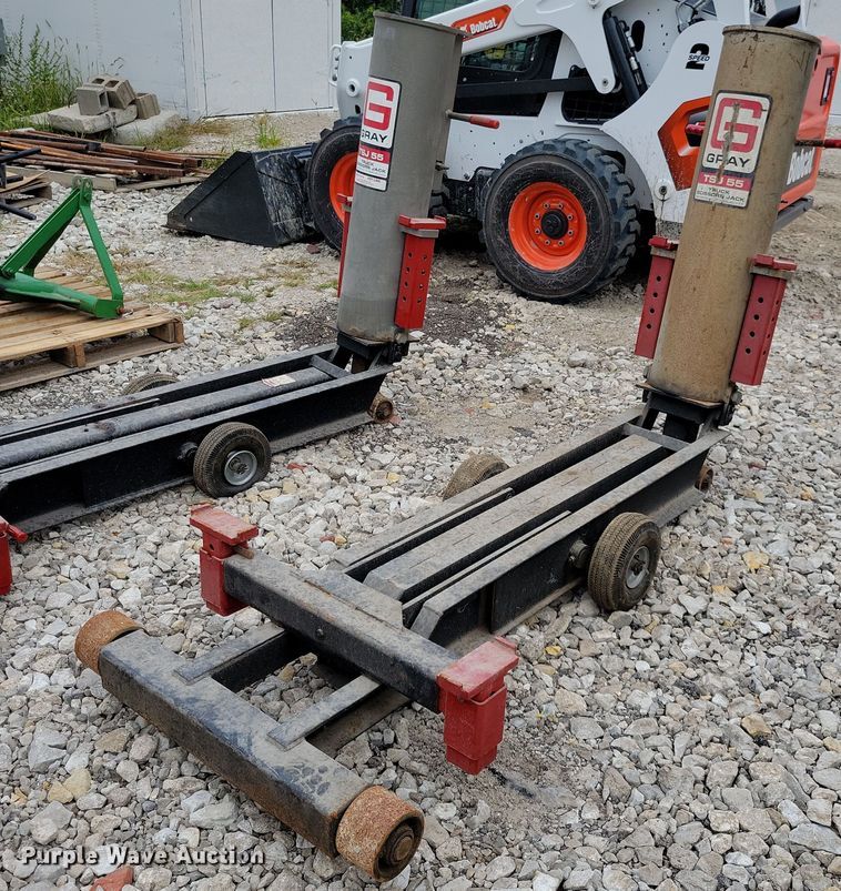 image for item LO9821 Gray TSJ 55  truck jack
