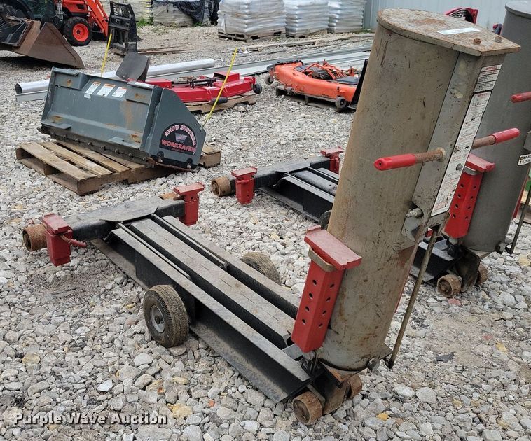 image for item LO9821 Gray TSJ 55  truck jack