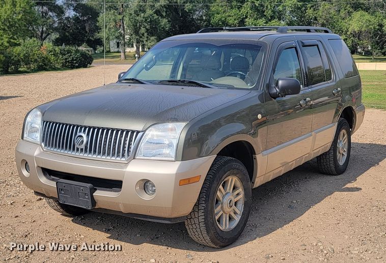 image for item LQ9262 2004 Mercury Mountaineer  SUV