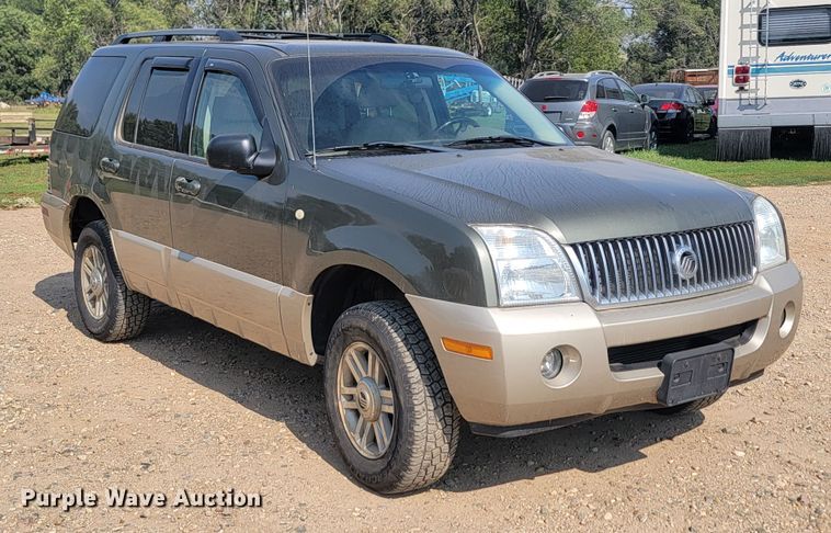 image for item LQ9262 2004 Mercury Mountaineer  SUV