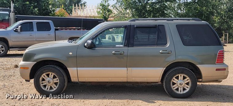 image for item LQ9262 2004 Mercury Mountaineer  SUV