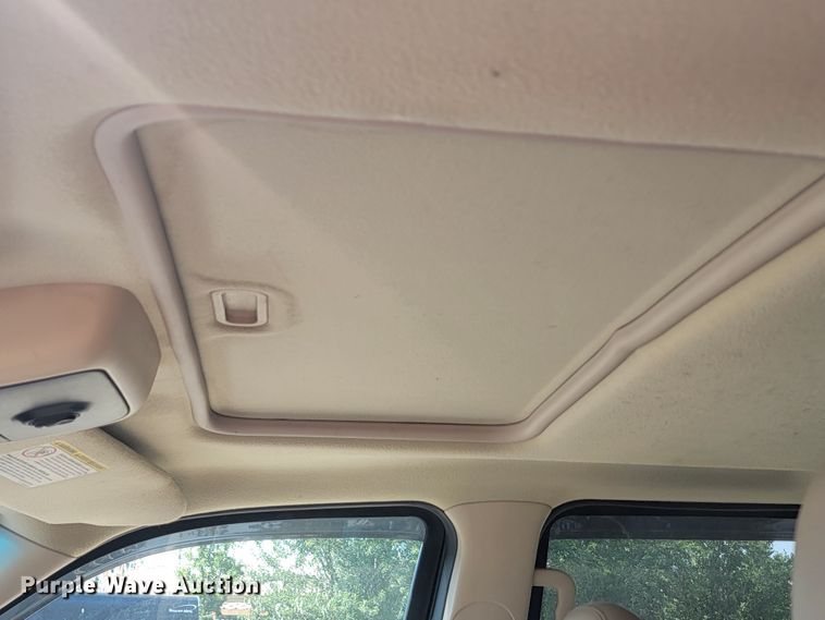 image for item LQ9262 2004 Mercury Mountaineer  SUV