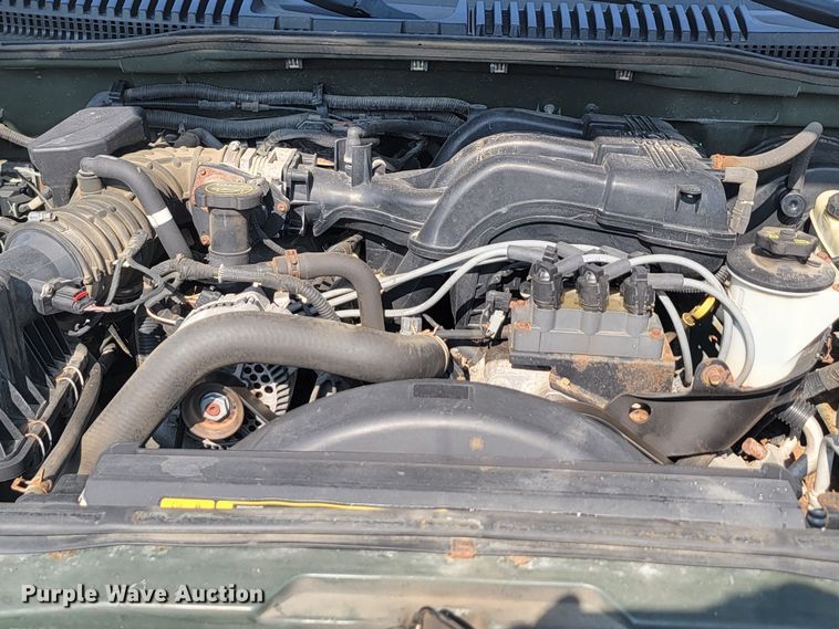 image for item LQ9262 2004 Mercury Mountaineer  SUV