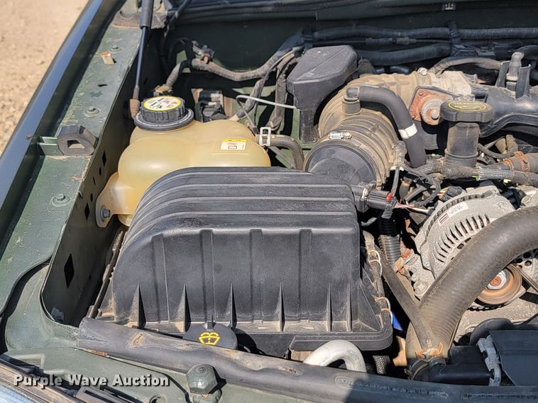 image for item LQ9262 2004 Mercury Mountaineer  SUV