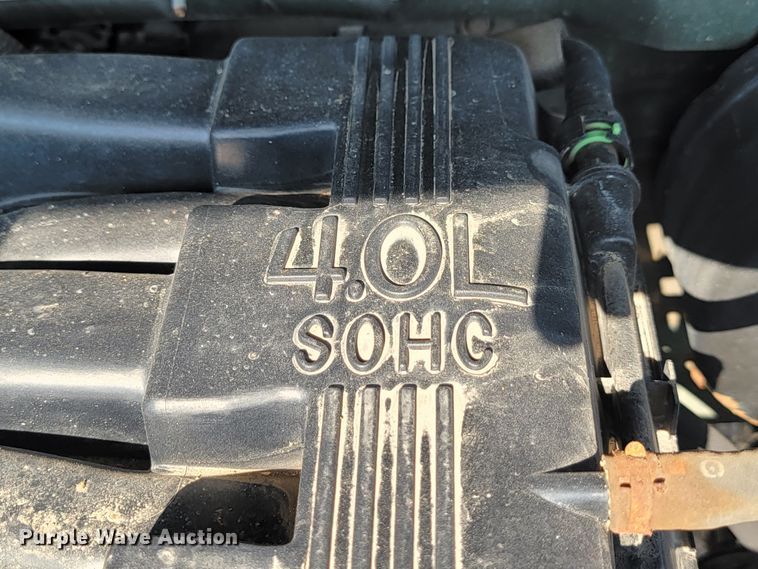 image for item LQ9262 2004 Mercury Mountaineer  SUV