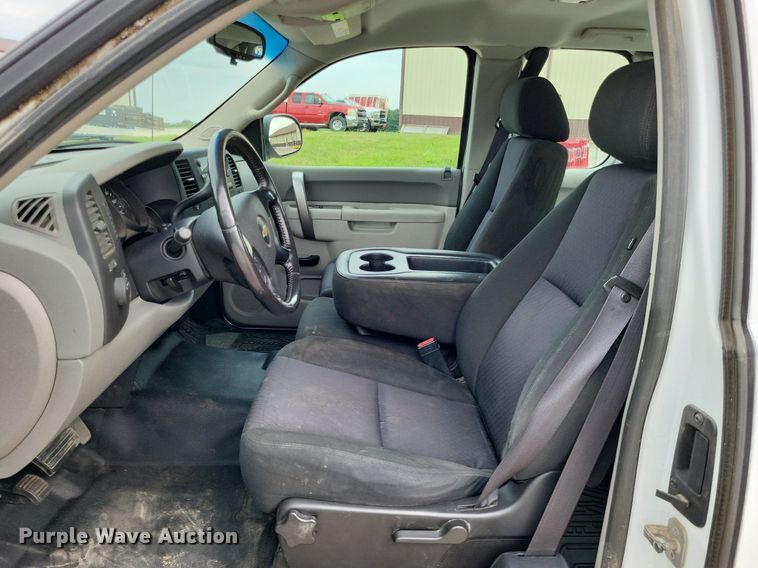 image for item LS9606 2012 Chevrolet Silverado 1500  Ext. Cab pickup truck