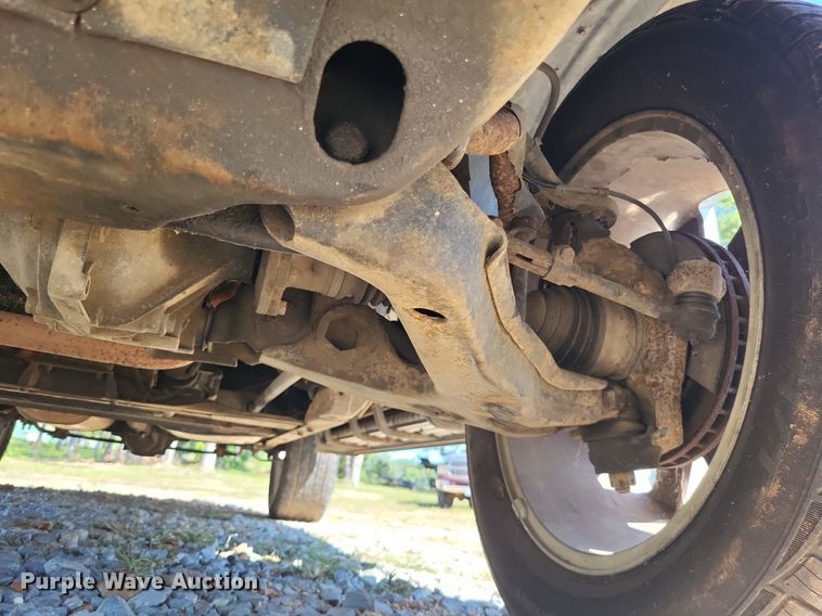 image for item LS9743 2000 Cadillac Escalade  SUV