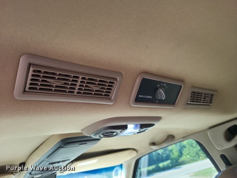 image for item LS9743 2000 Cadillac Escalade  SUV