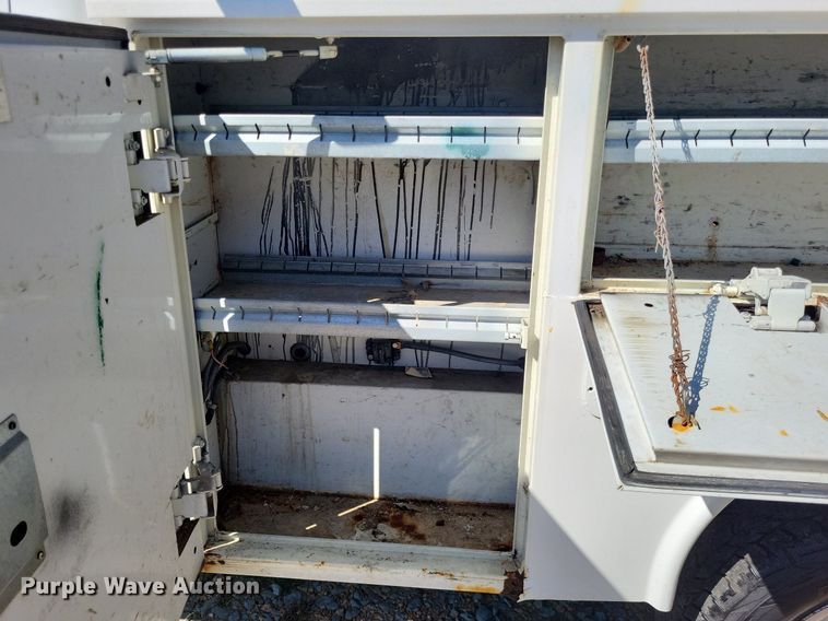 image for item LS9744 2007 Chevrolet 2500HD  Ext. Cab utility bed pickup truck