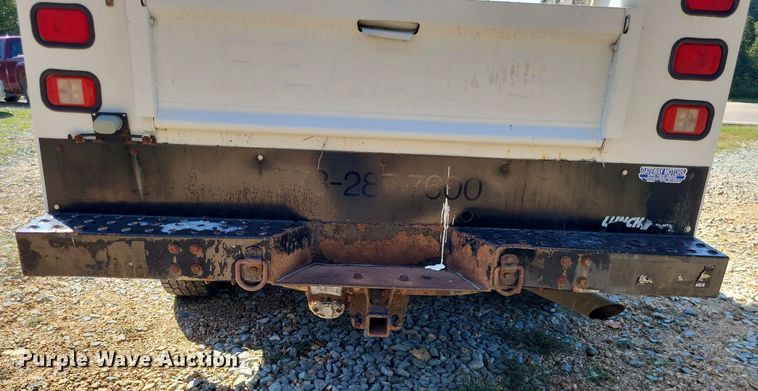 image for item LS9744 2007 Chevrolet 2500HD  Ext. Cab utility bed pickup truck