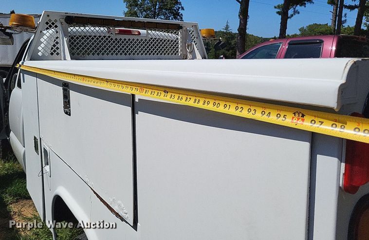 image for item LS9744 2007 Chevrolet 2500HD  Ext. Cab utility bed pickup truck