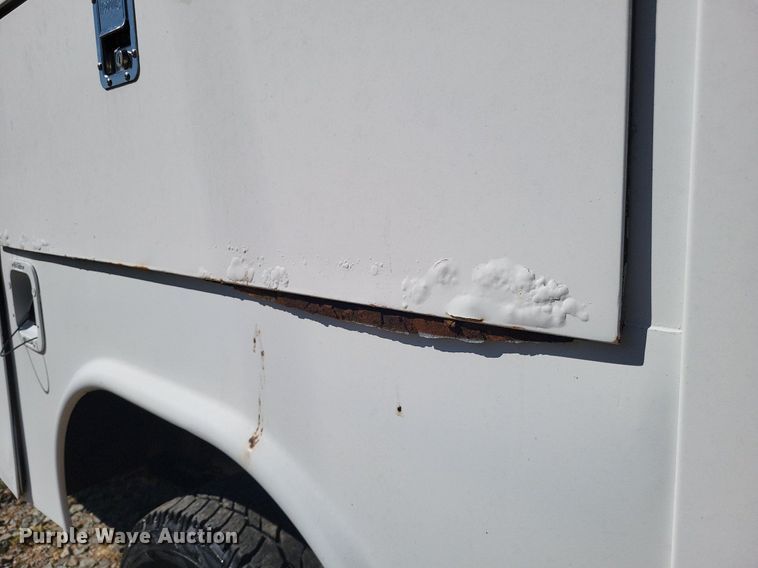 image for item LS9744 2007 Chevrolet 2500HD  Ext. Cab utility bed pickup truck