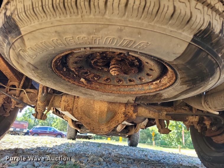 image for item LS9744 2007 Chevrolet 2500HD  Ext. Cab utility bed pickup truck