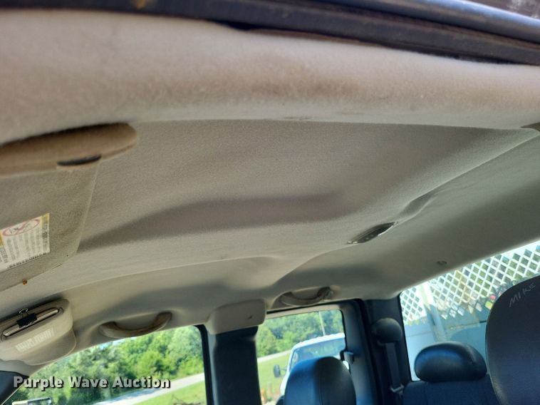 image for item LS9744 2007 Chevrolet 2500HD  Ext. Cab utility bed pickup truck