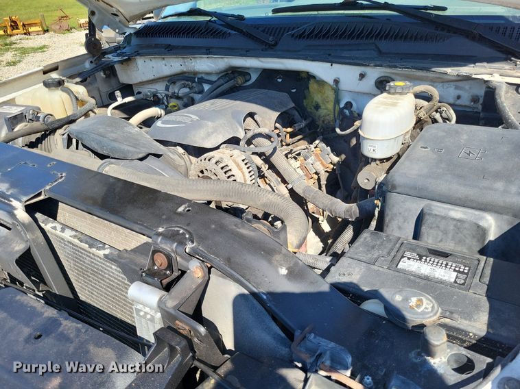 image for item LS9744 2007 Chevrolet 2500HD  Ext. Cab utility bed pickup truck