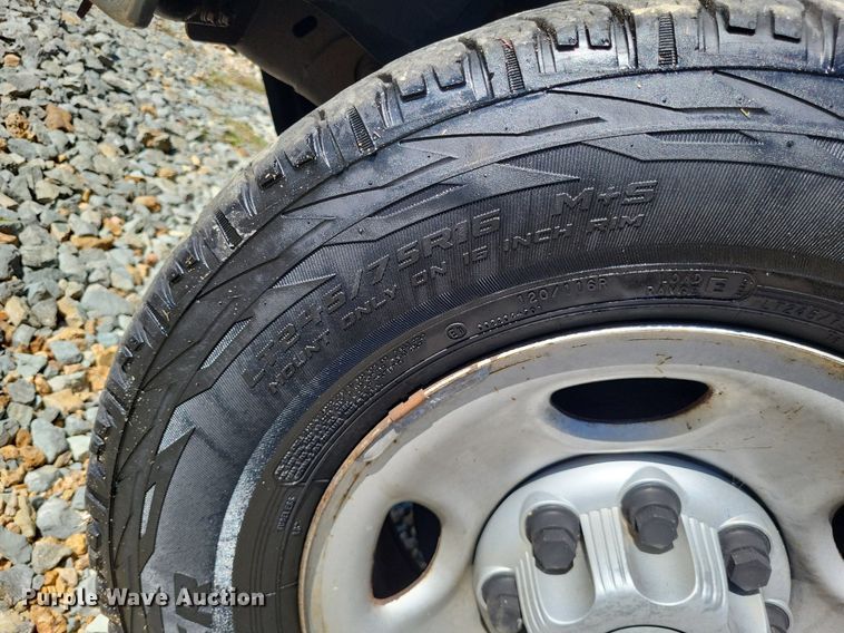 image for item LS9744 2007 Chevrolet 2500HD  Ext. Cab utility bed pickup truck