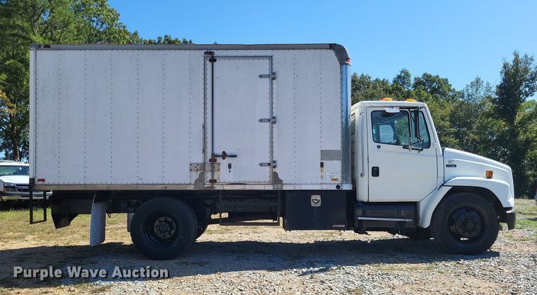 image for item LS9745 2001 Freightliner FL60  box truck