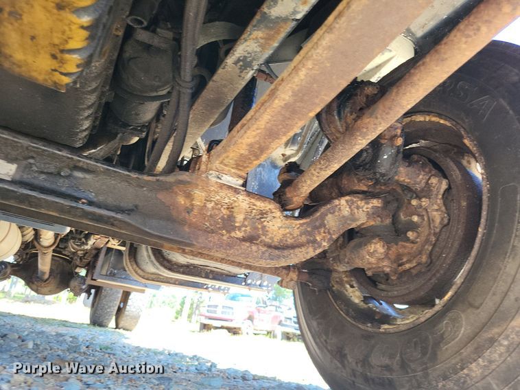 image for item LS9745 2001 Freightliner FL60  box truck