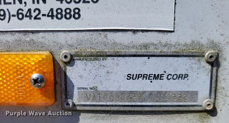 image for item LS9745 2001 Freightliner FL60  box truck