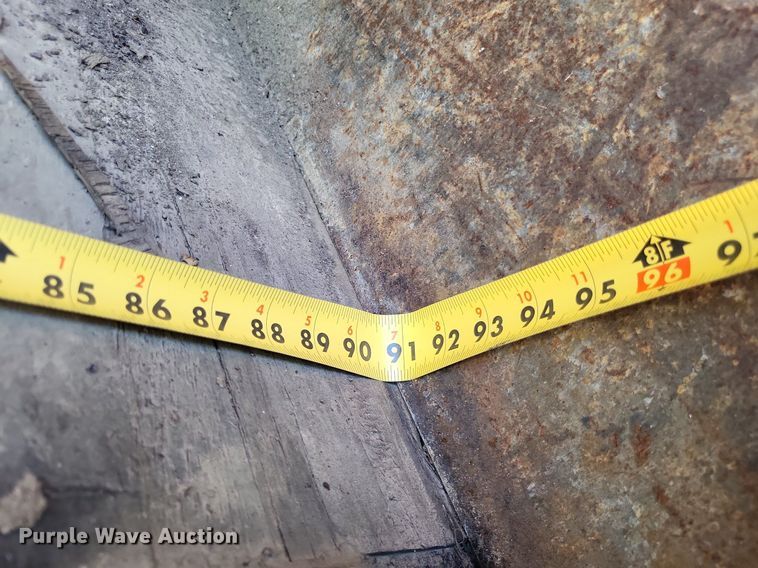 image for item LS9745 2001 Freightliner FL60  box truck