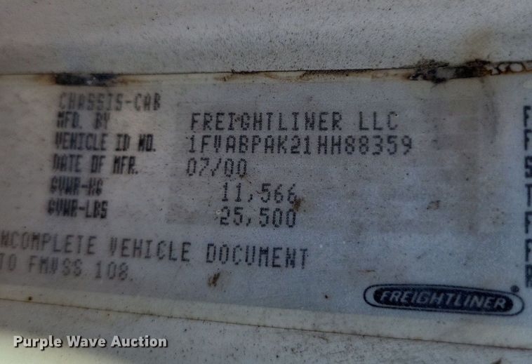 image for item LS9745 2001 Freightliner FL60  box truck