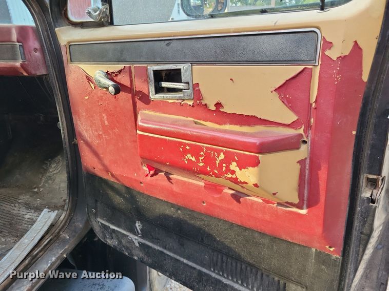 image for item LS9770 1986 Chevrolet C60  dump flatbed truck