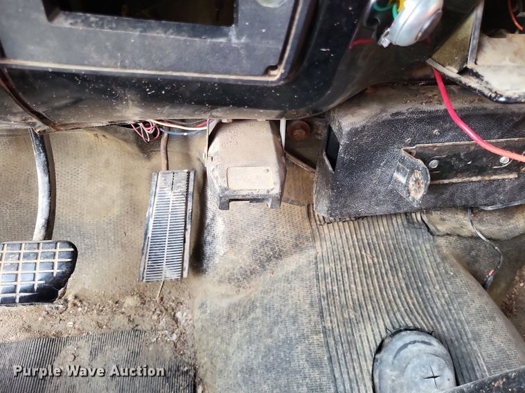 image for item LS9770 1986 Chevrolet C60  dump flatbed truck