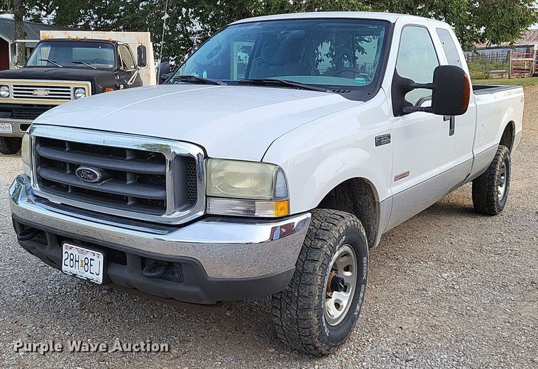 image for item LS9771 2004 Ford F350 Super Duty XLT  SuperCab pickup truck