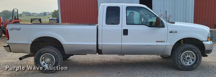 image for item LS9771 2004 Ford F350 Super Duty XLT  SuperCab pickup truck