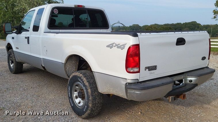 image for item LS9771 2004 Ford F350 Super Duty XLT  SuperCab pickup truck