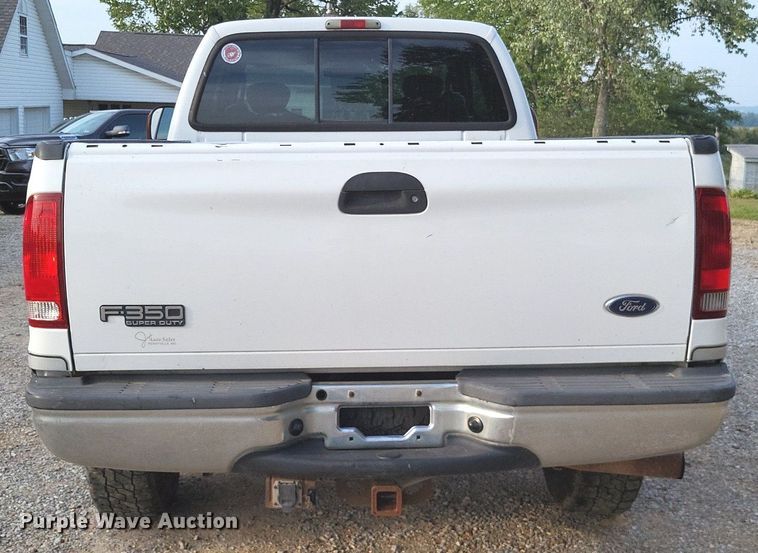 image for item LS9771 2004 Ford F350 Super Duty XLT  SuperCab pickup truck