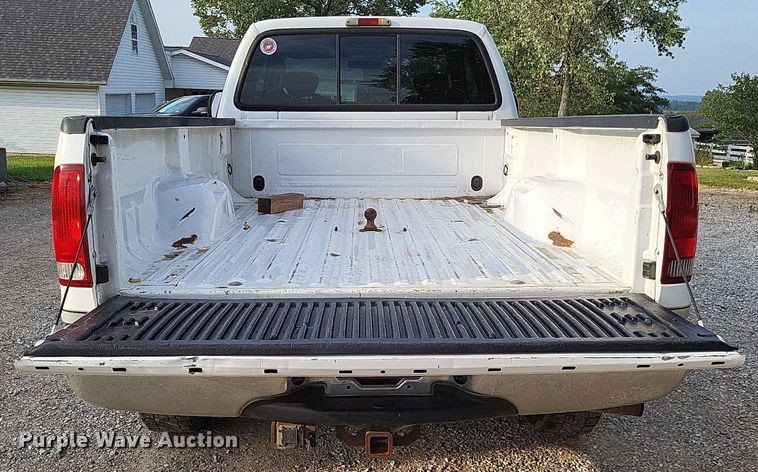 image for item LS9771 2004 Ford F350 Super Duty XLT  SuperCab pickup truck