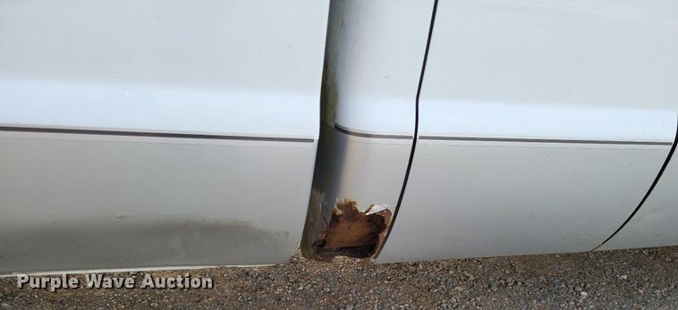 image for item LS9771 2004 Ford F350 Super Duty XLT  SuperCab pickup truck