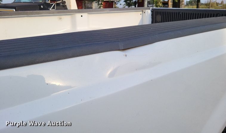 image for item LS9771 2004 Ford F350 Super Duty XLT  SuperCab pickup truck